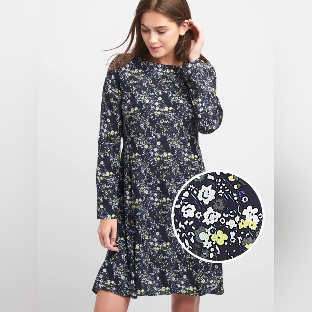 GAP Long sleeve swing dress navy floral size M